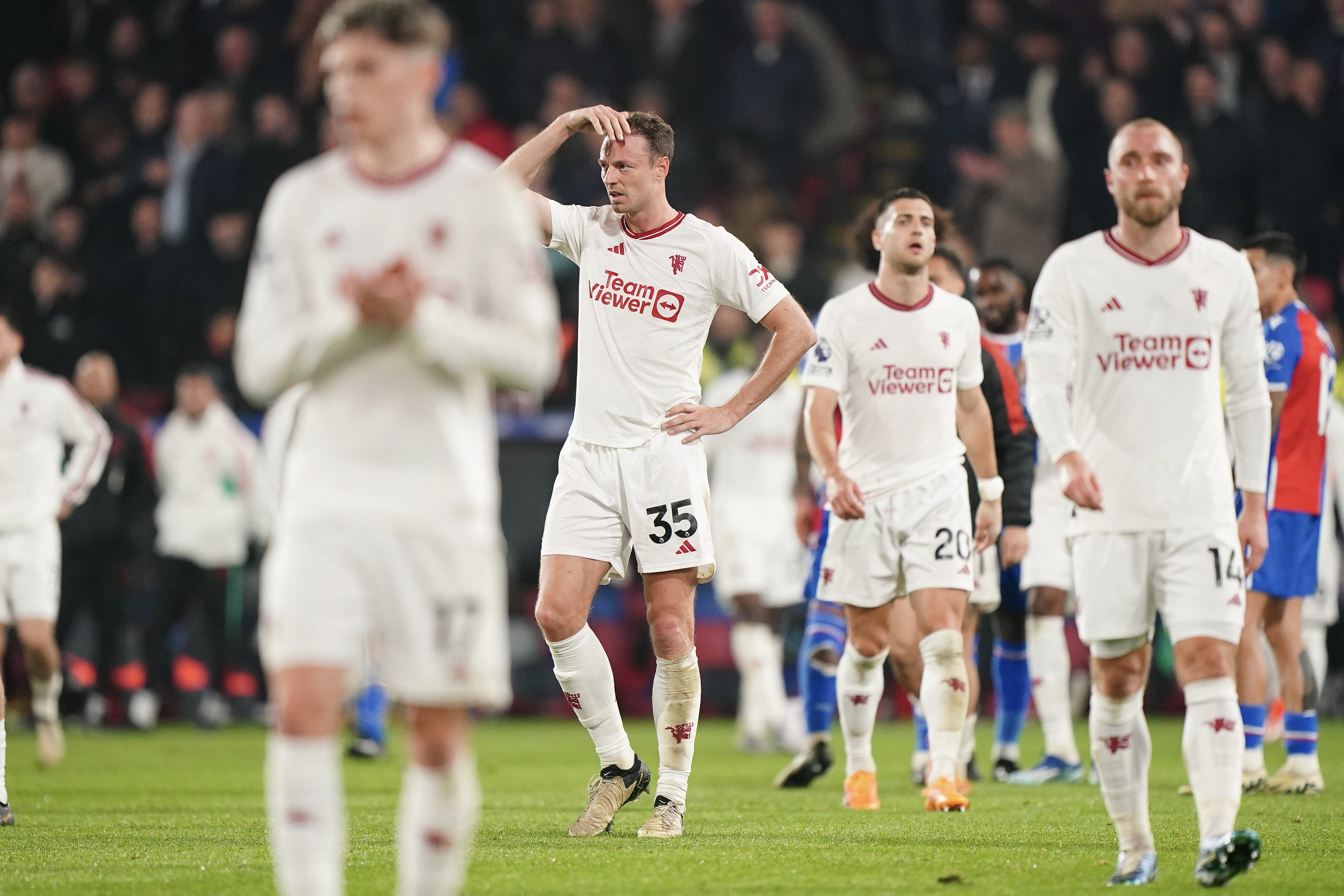 范尼作为曼联临时主帅的最后一场比赛 范尼作为曼联临时主帅的最后一场比赛