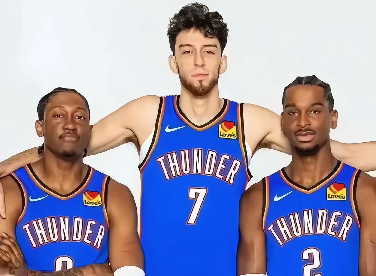 开云在线平台 -丹佛掘金训练开放日，关键时刻篮板制胜引欢呼，全明星赛在即，阵容厚度经受考验的简单介绍