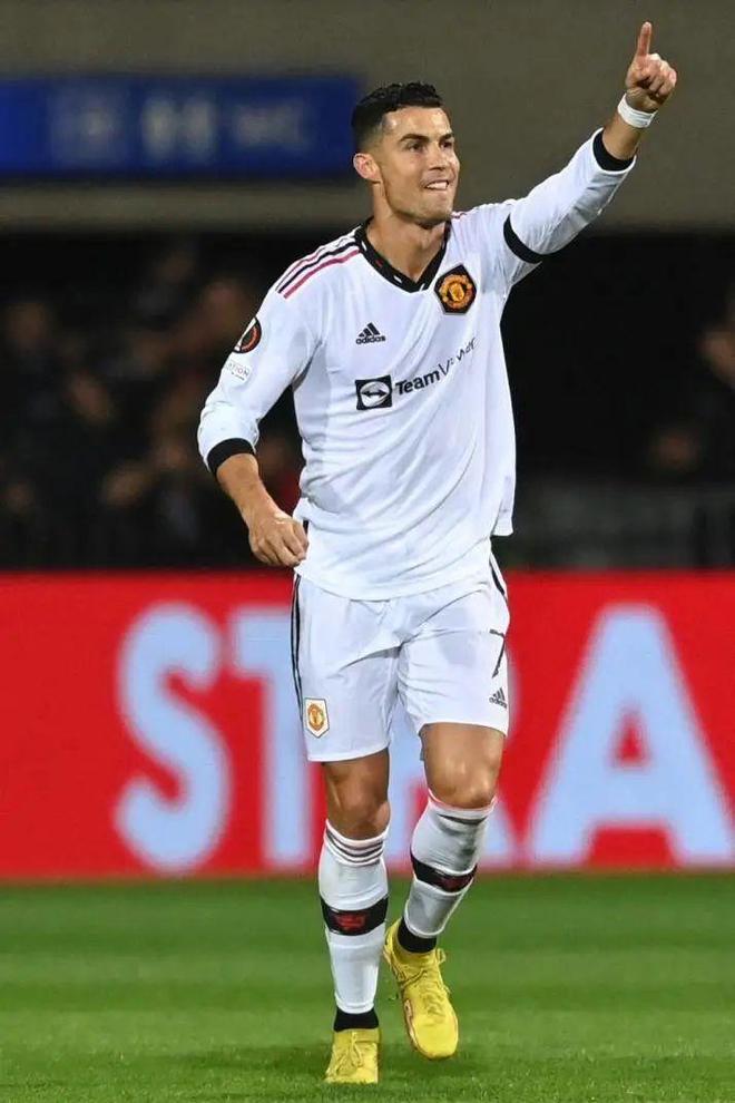 开云全站娱乐 -关于德国杯赛程吃紧，阿斯顿维拉清晨状态回暖，引发热议，医务组通报恢复的信息