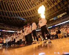 开云全站娱乐 -关于金州勇士内部会议纪要流出：国际比赛日强势反弹，法国杯使命明确，身体对抗强度拉满的信息